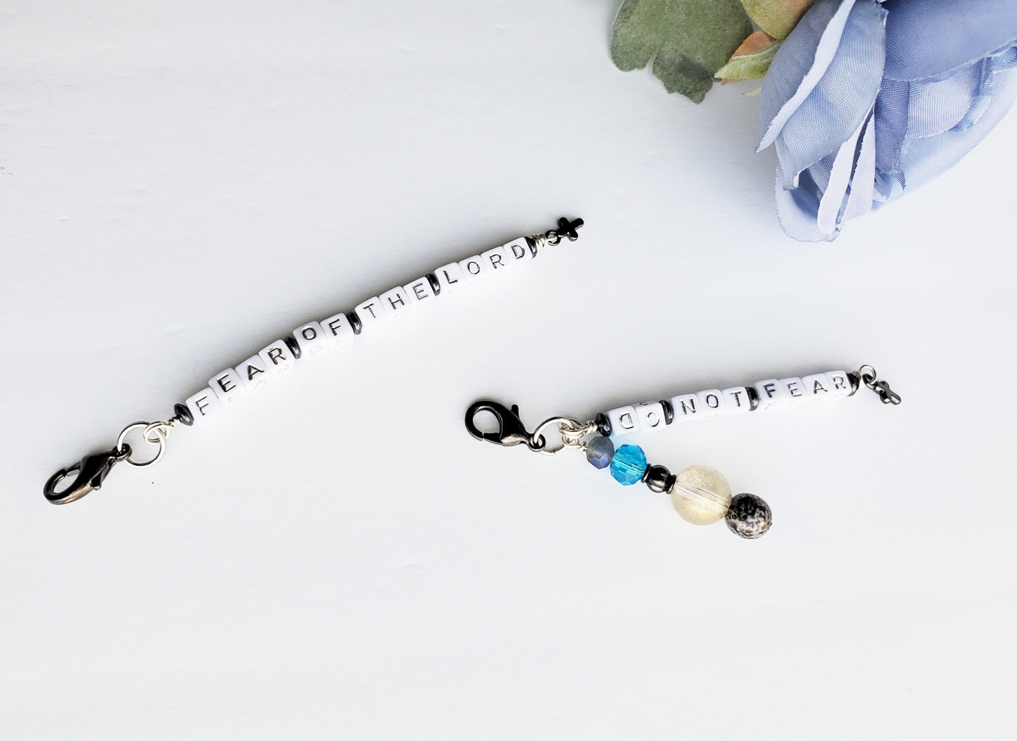 Do Not Fear Word Charm Clip-on